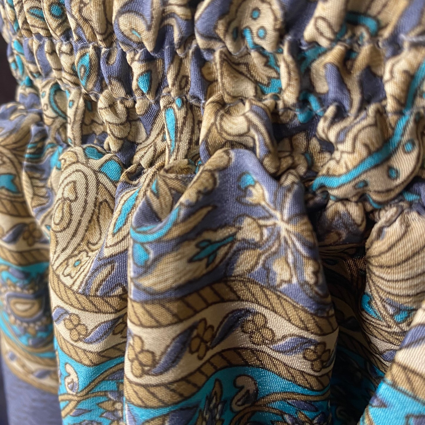 Vintage vacation pattern top