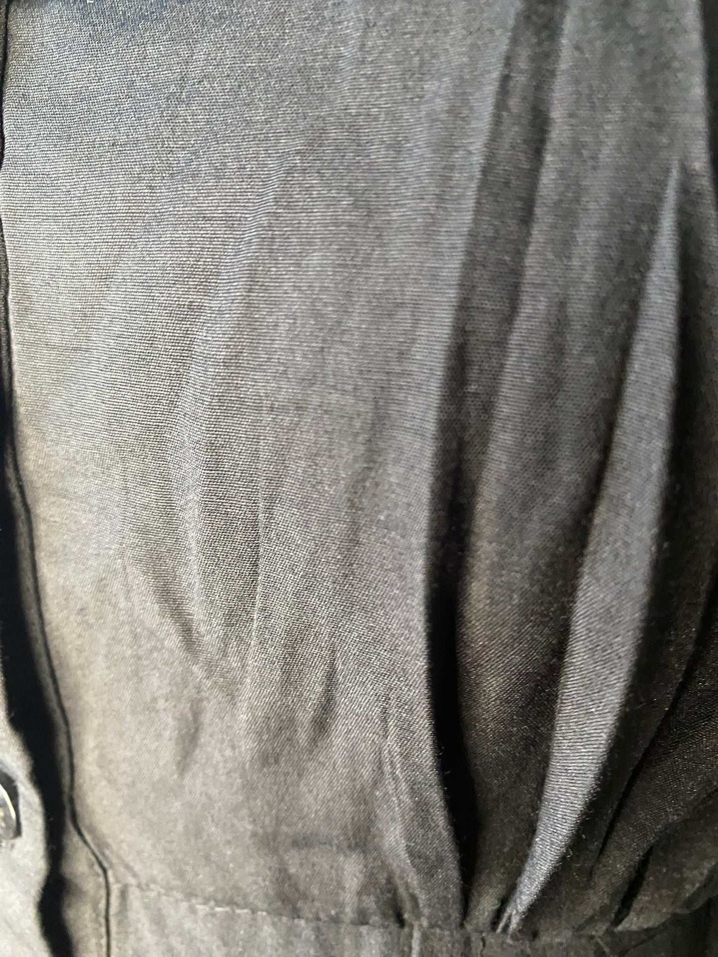 Black button-up long sleeve cropped shirt