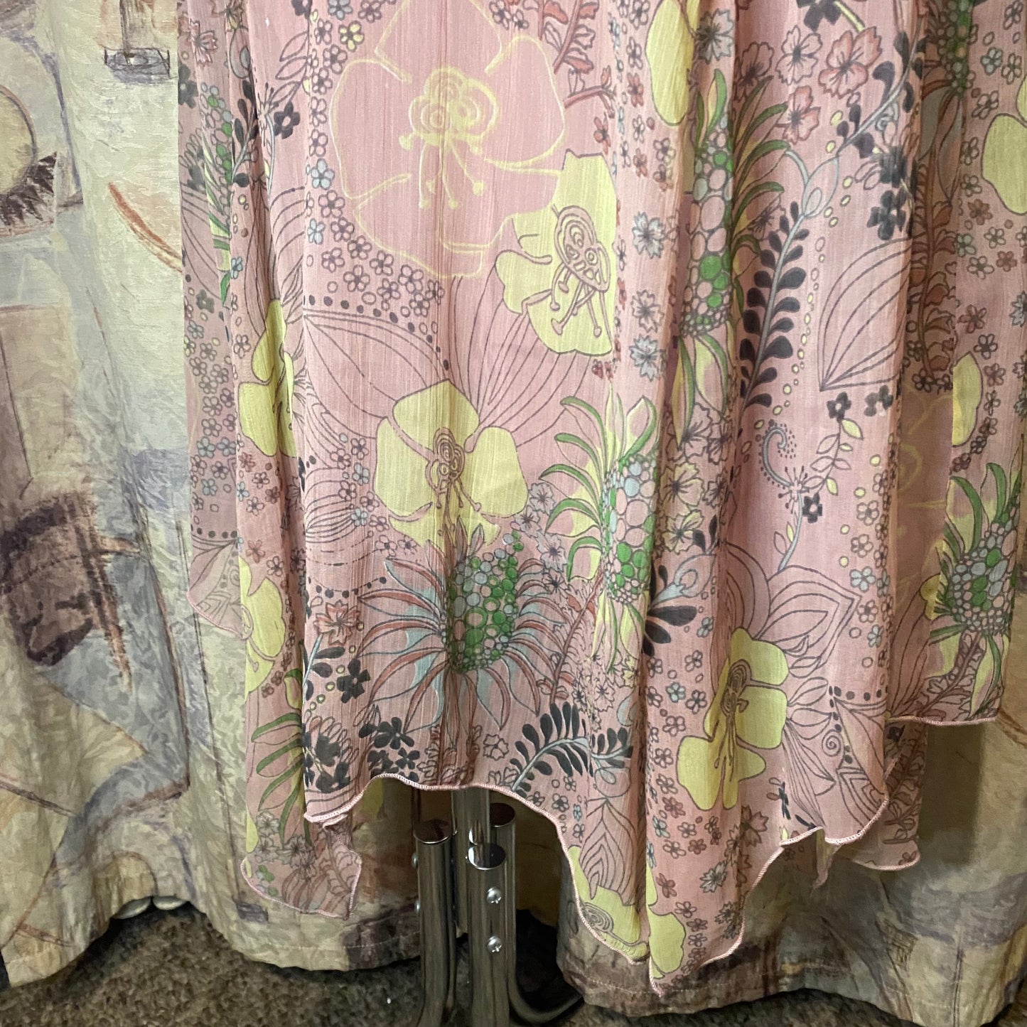 Vintage pink floral midi dress