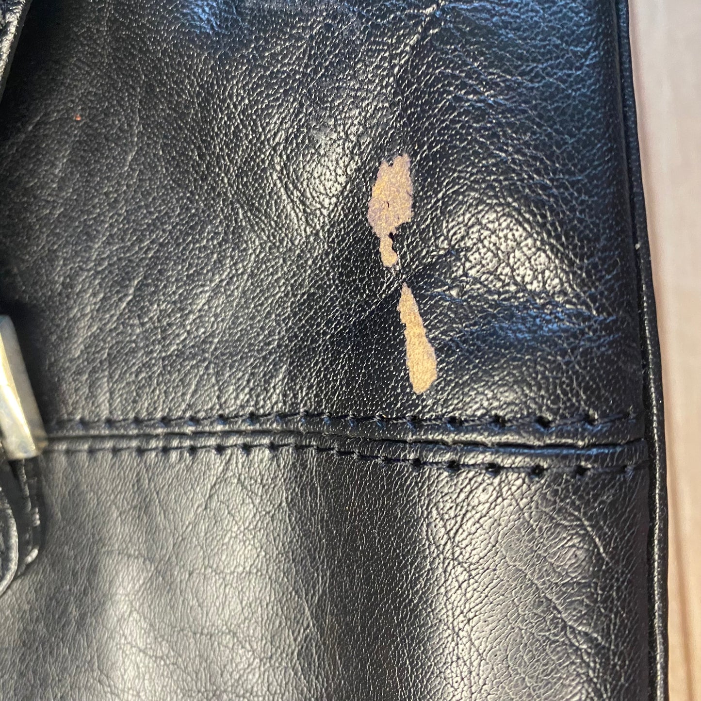 Vintage genuine leather shoulder bag