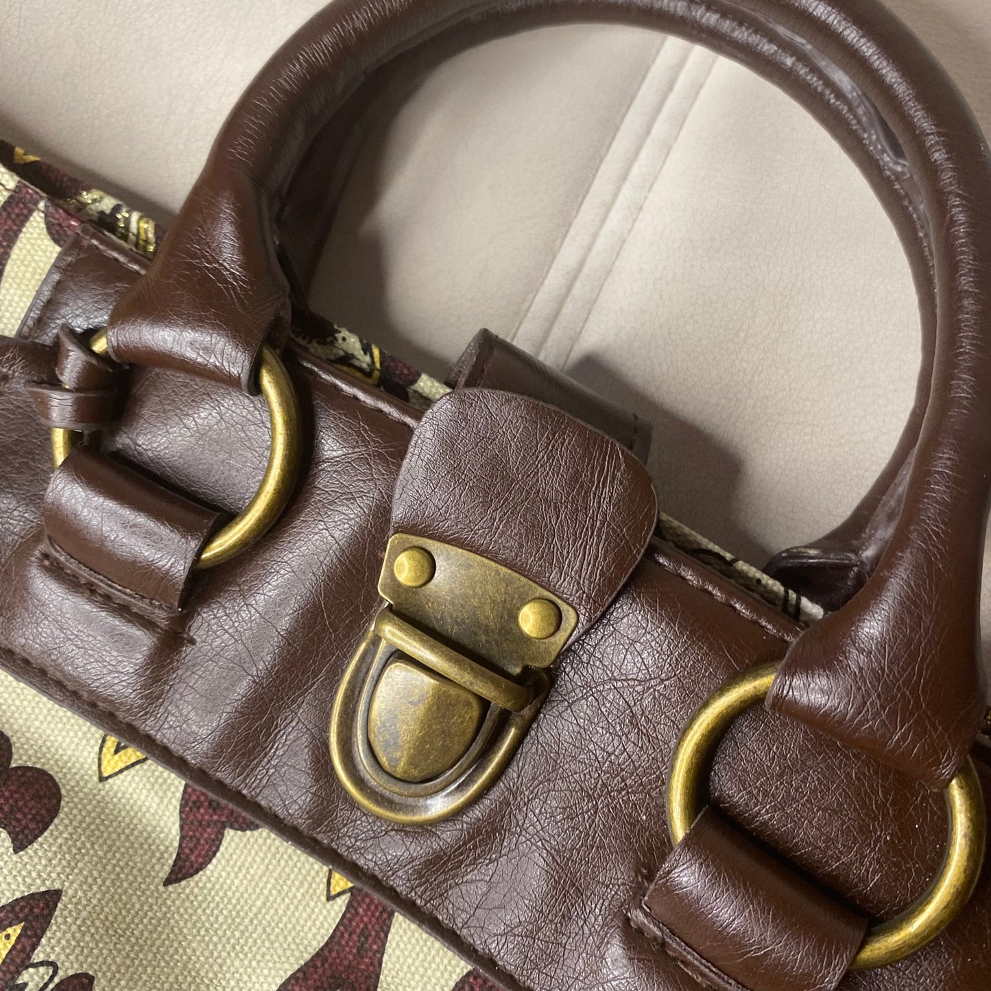 Vintage brown handbag