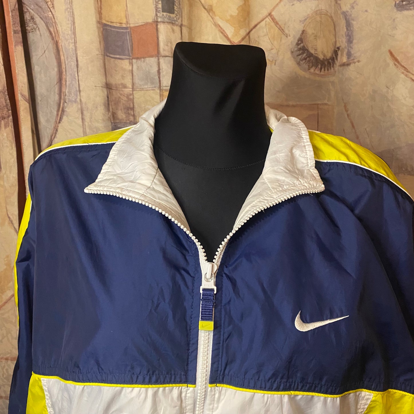 Nike windbreaker