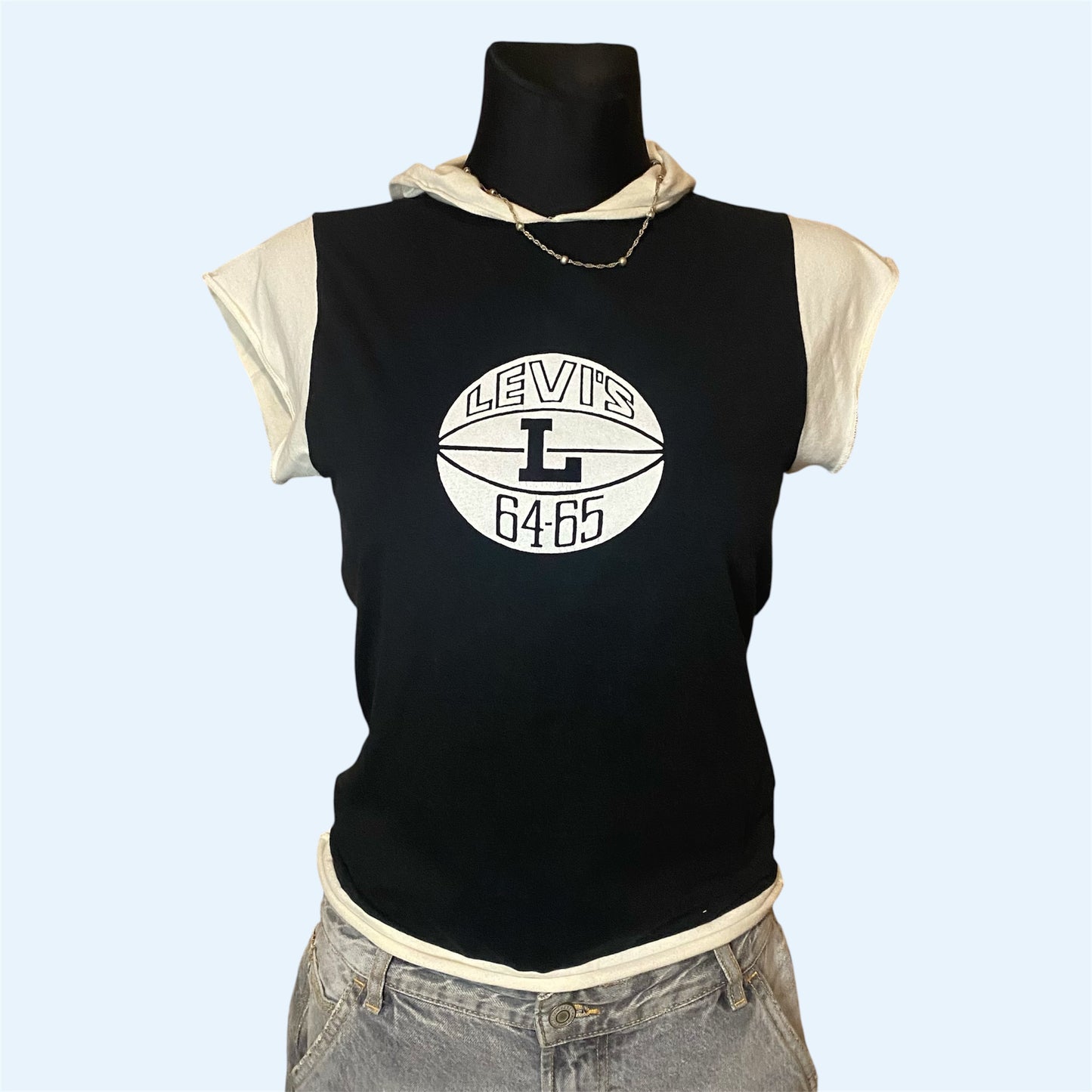 Vintage Levi’s baby tee