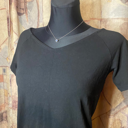 Black flattering t-shirt
