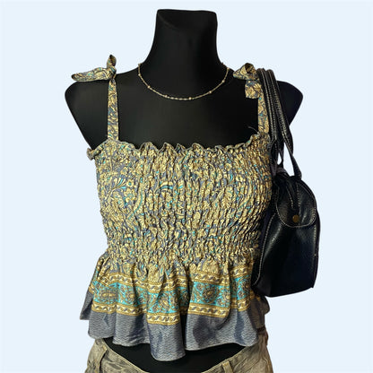 Vintage vacation pattern top