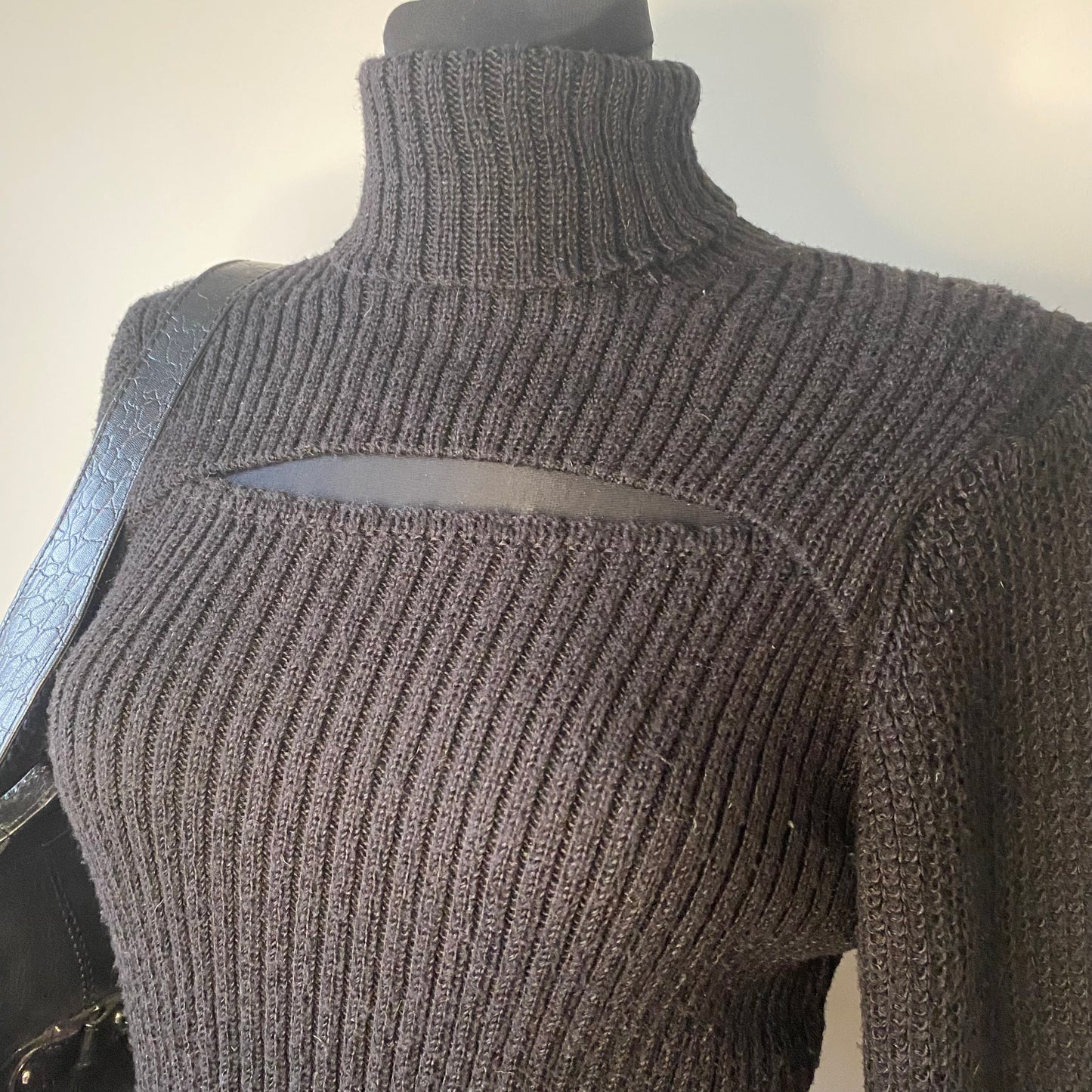 Black cutout turtleneck sweatshirt