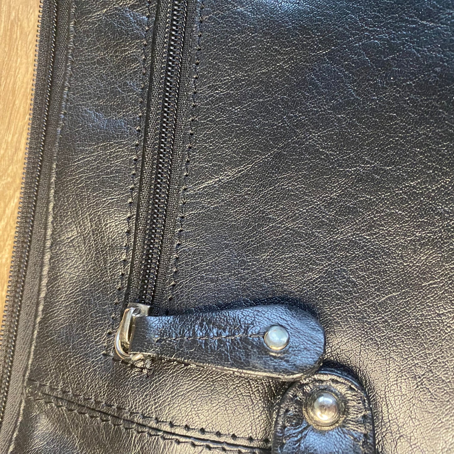 Vintage genuine leather shoulder bag