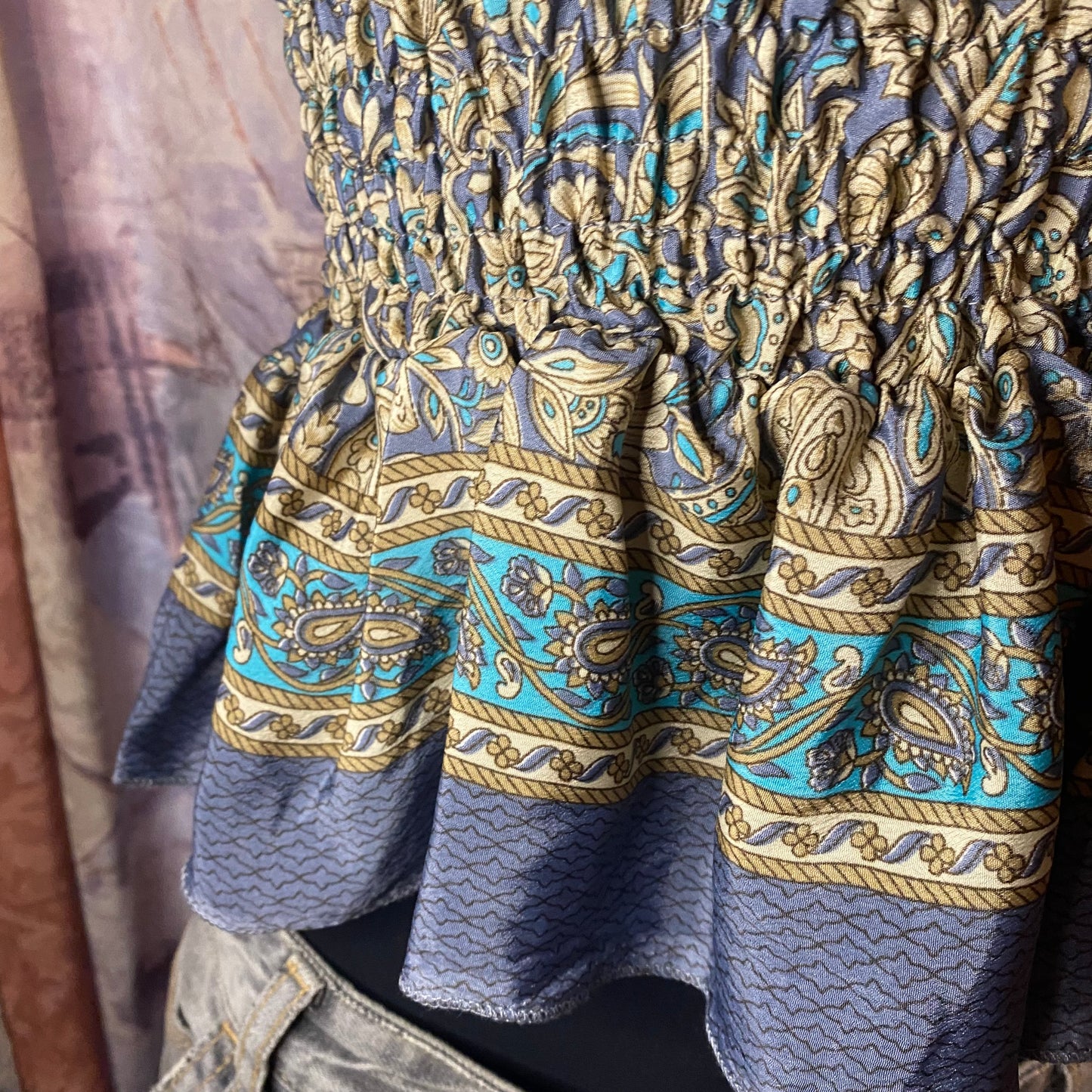 Vintage vacation pattern top